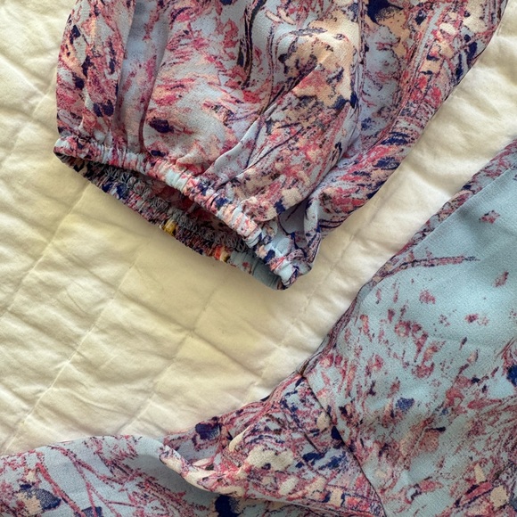 BCBGMaxAzria Pastel Floral Dress - Picture 5 of 6